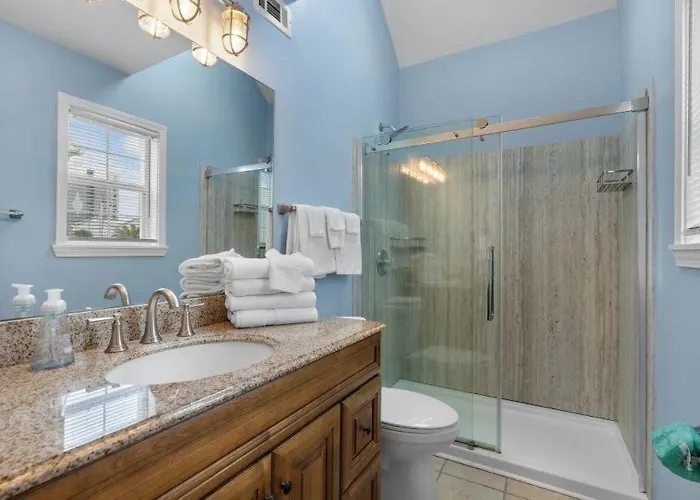 Sunset Daze By Youngs Suncoast Holiday home