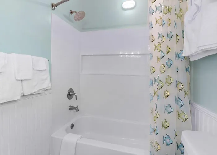 Sunset Daze By Youngs Suncoast Holiday home